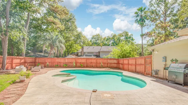 $425,000 | 5623 Bermuda Dunes Drive, Houston, TX 77069