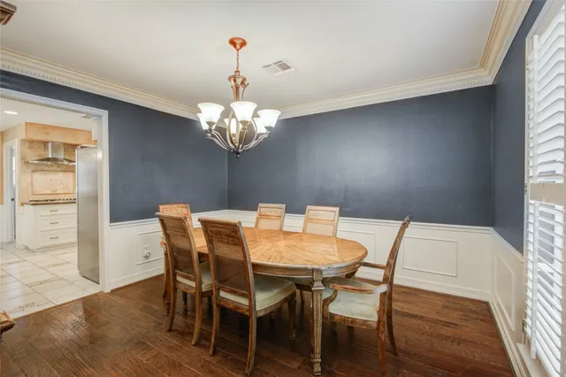 $425,000 | 5623 Bermuda Dunes Drive, Houston, TX 77069