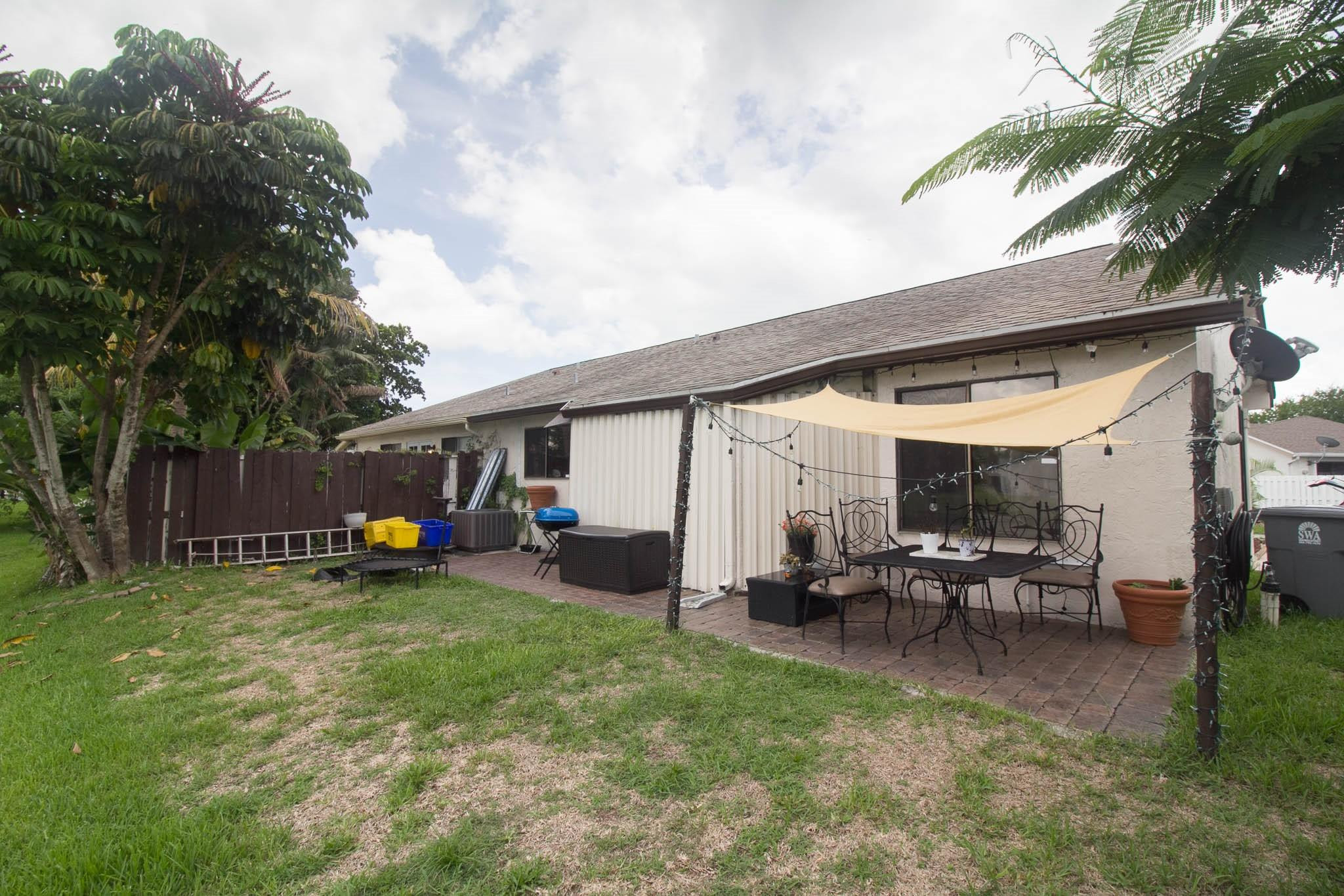 9691 Sunny Isle Circle Boca Raton, FL 33428 - Photo 6 of 11 Photo 6