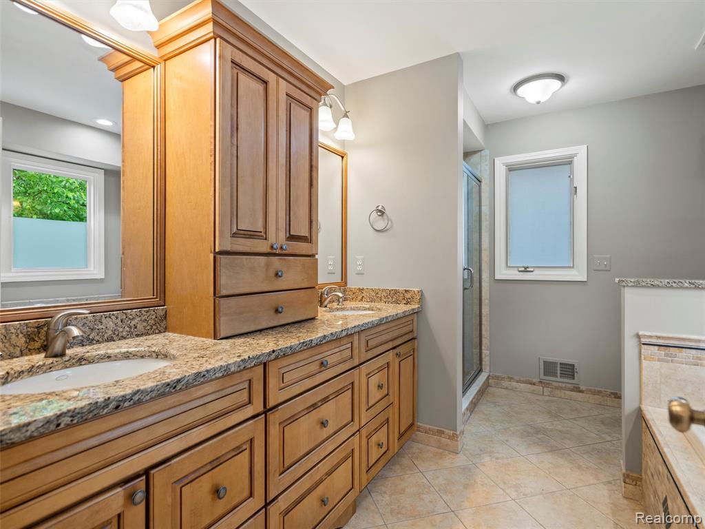 1688 Chase Drive Rochester, MI 48307 - Photo 44 of 78