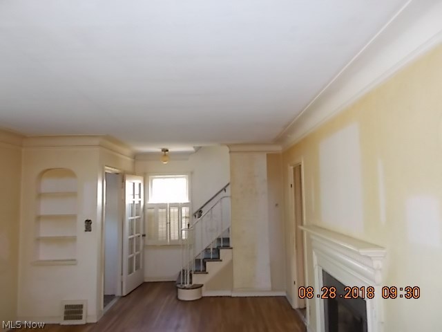 2307 Saybrook Road Cleveland, OH 44118 - Photo 8 of 17
