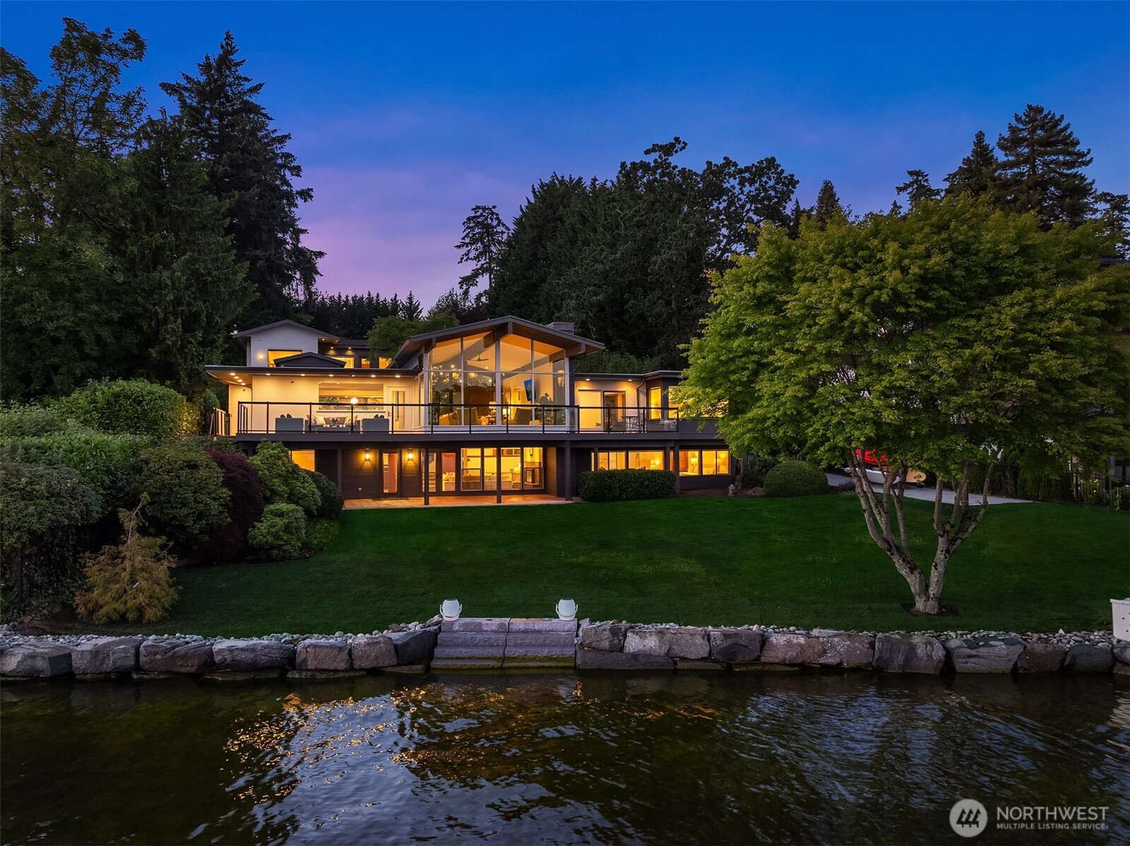 10929 Southeast Lake Road Bellevue, WA 98004 - Photo 1 of 40