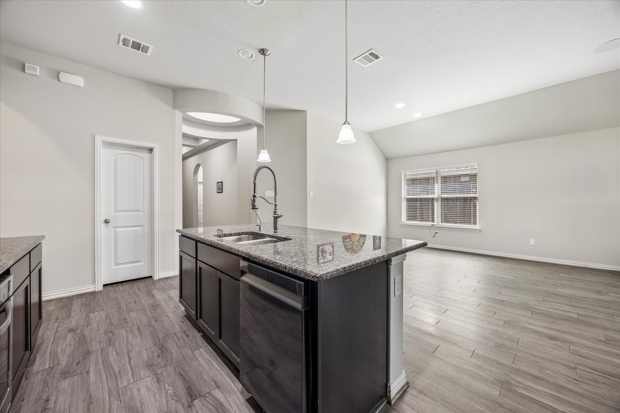22017 Abigail Way Pflugerville, TX 78660 - Photo 8 of 34