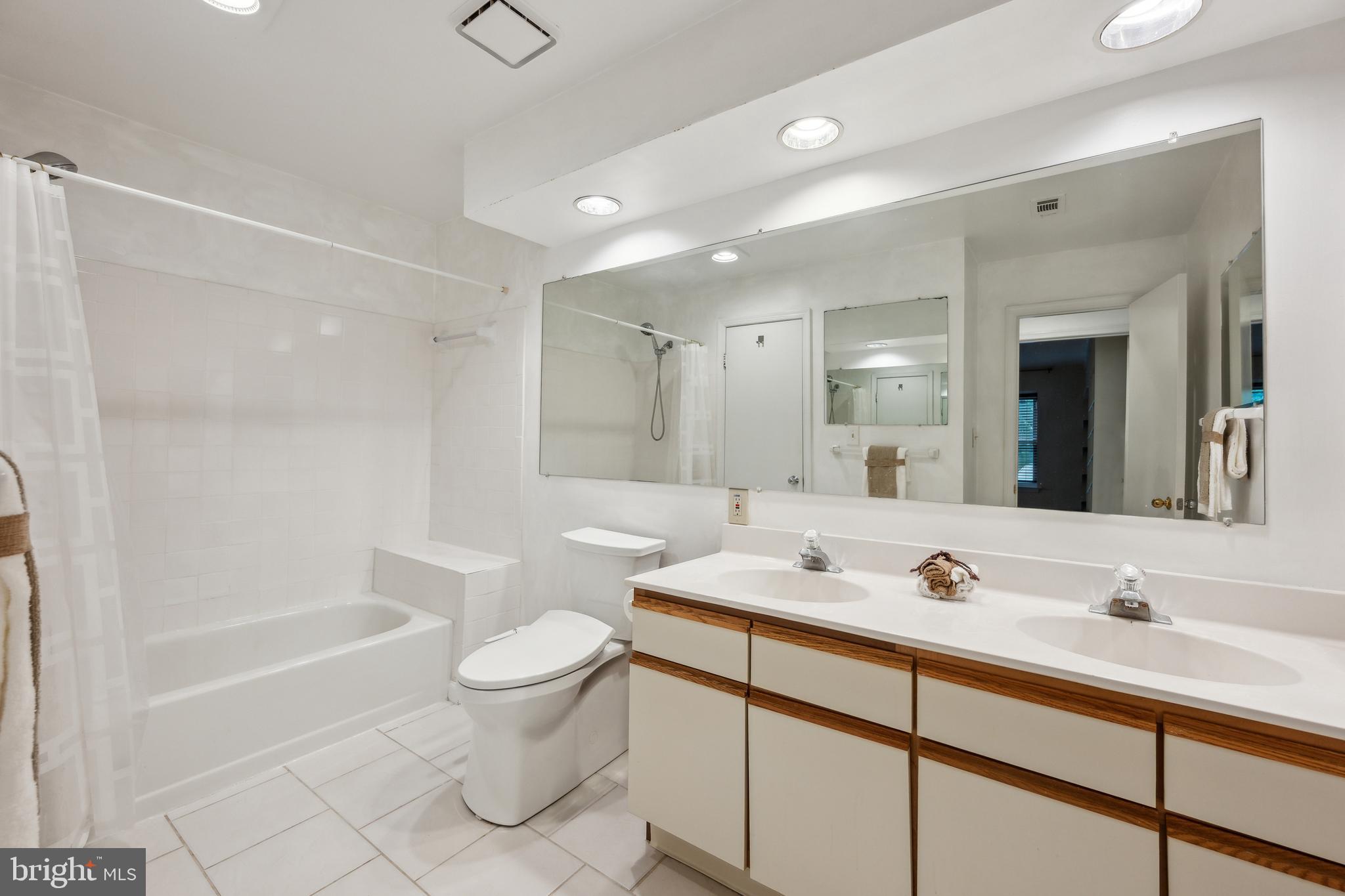 13702 Modrad Way, Unit 8B21 Silver Spring, MD 20904 - Photo 19 of 25