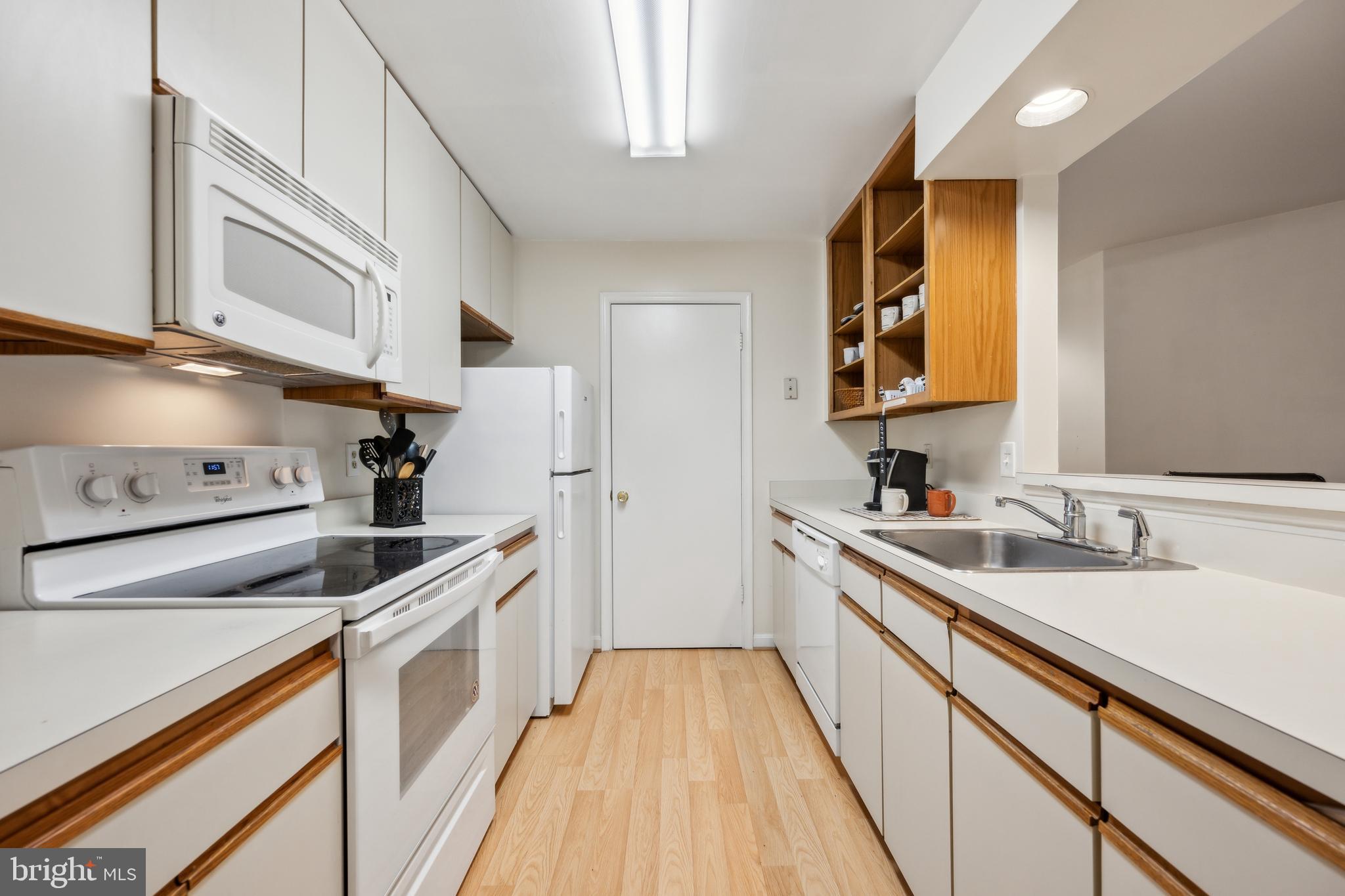 13702 Modrad Way, Unit 8B21 Silver Spring, MD 20904 - Photo 7 of 25