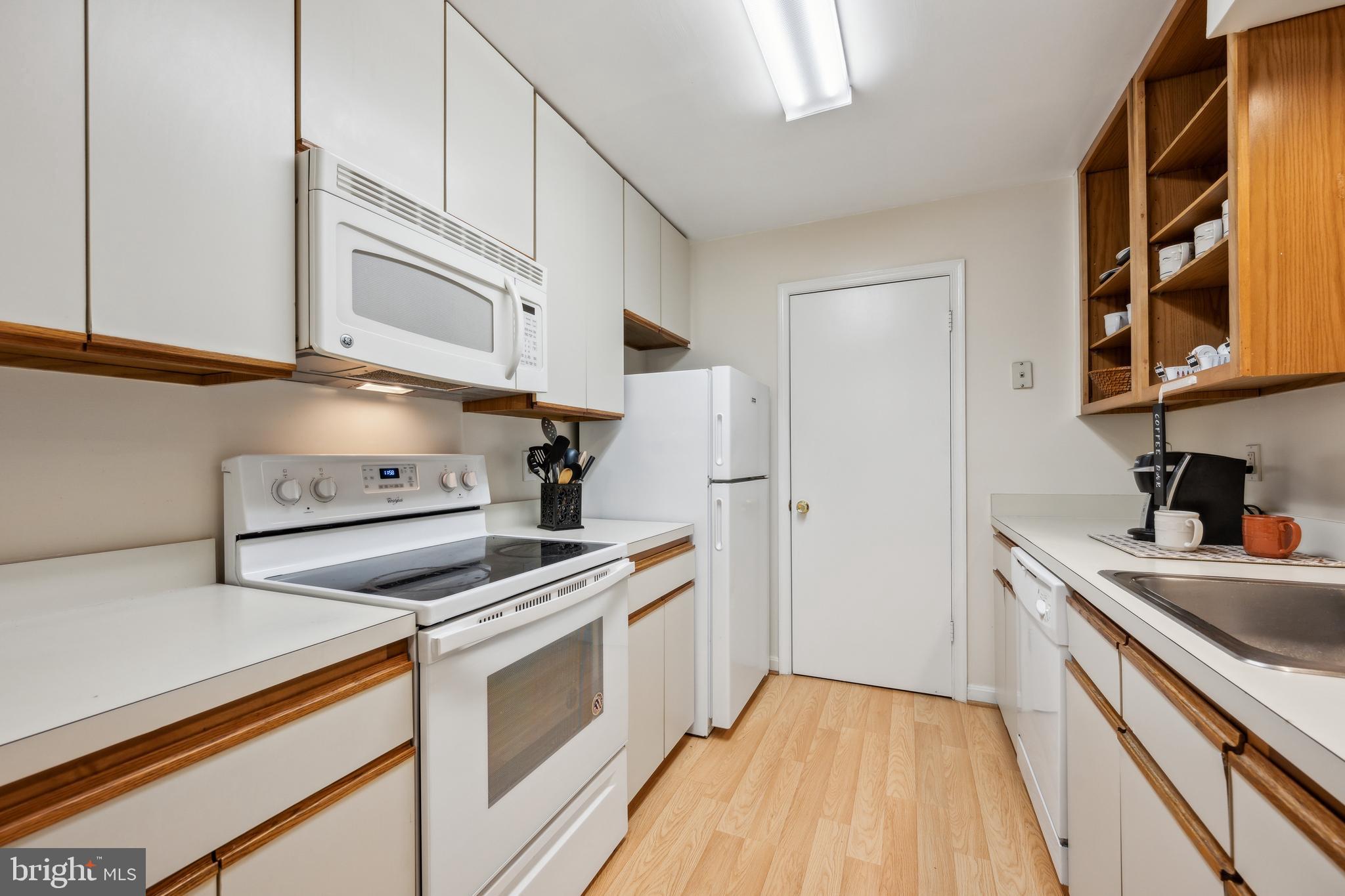 13702 Modrad Way, Unit 8B21 Silver Spring, MD 20904 - Photo 9 of 25