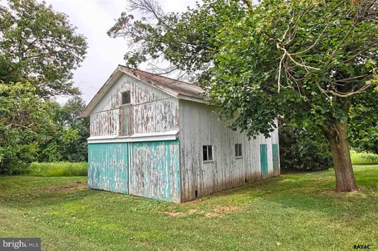 6022 Wildasin Road Spring Grove, PA 17362 - Photo 24 of 26