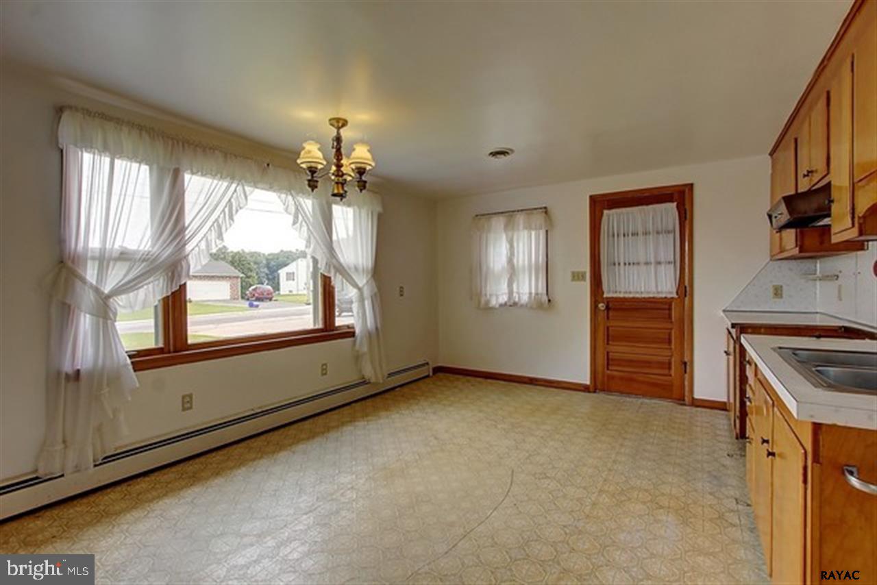 6022 Wildasin Road Spring Grove, PA 17362 - Photo 7 of 26