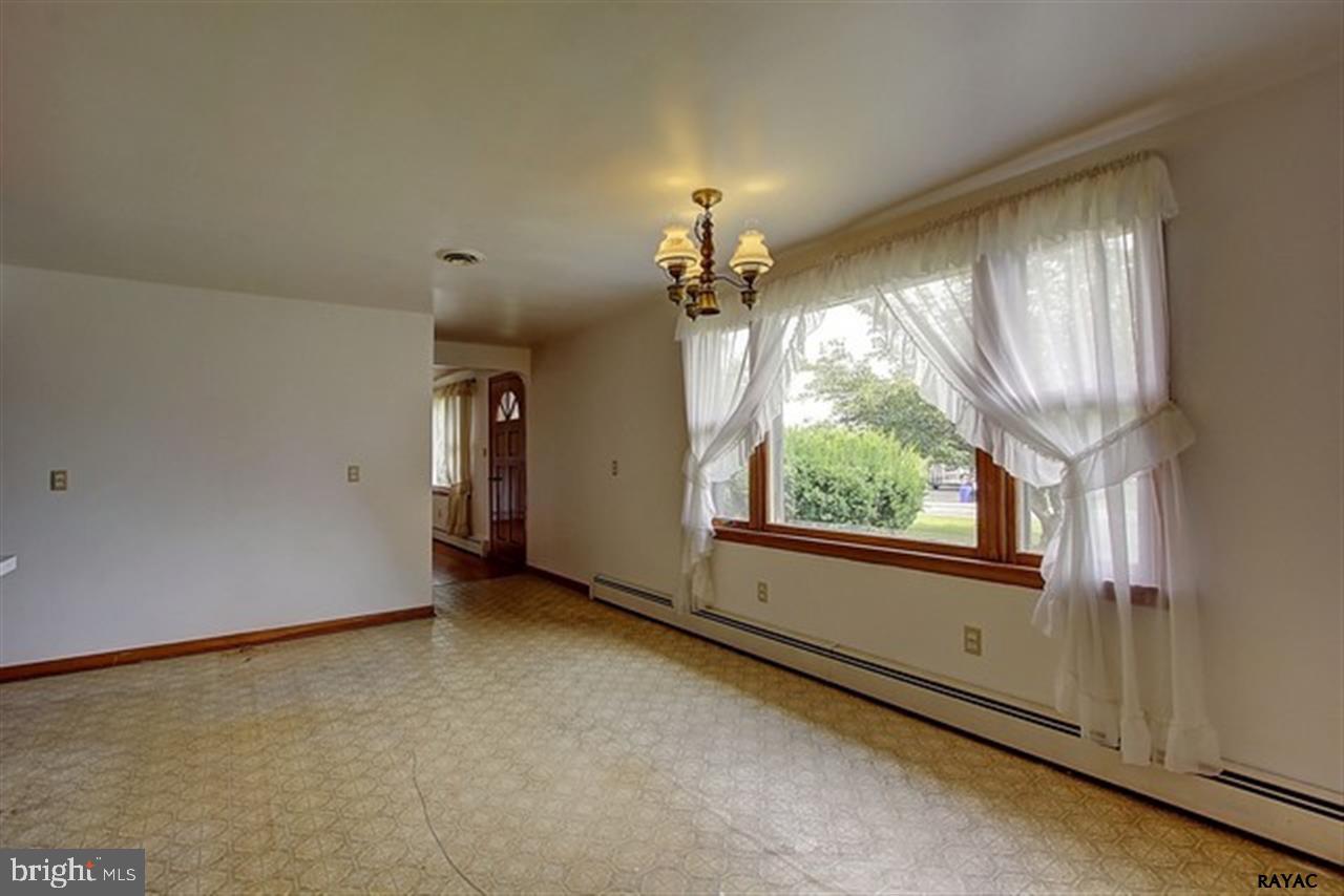6022 Wildasin Road Spring Grove, PA 17362 - Photo 8 of 26