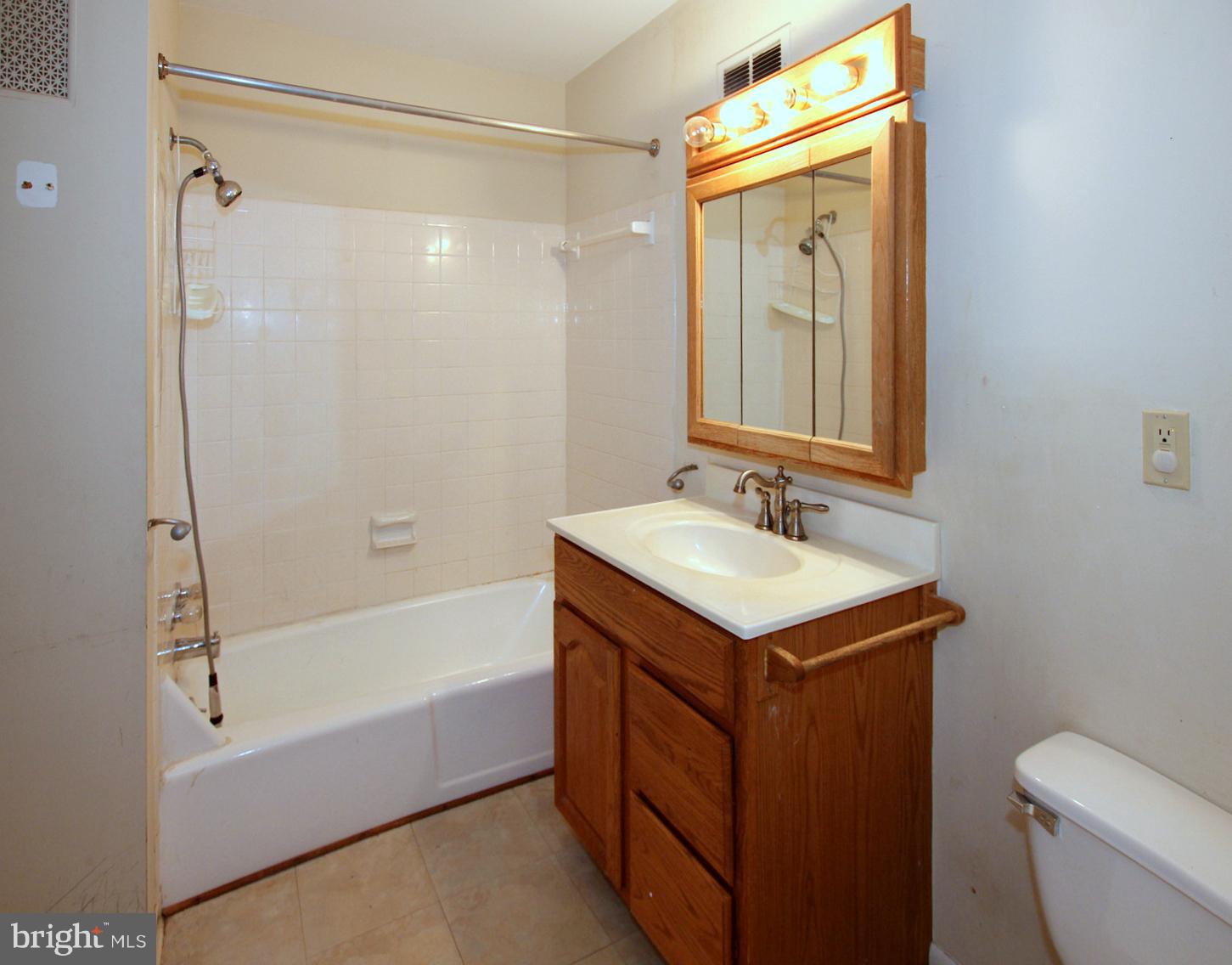 13231 Highland Road Highland, MD 20777 - Photo 20 of 30 Bath