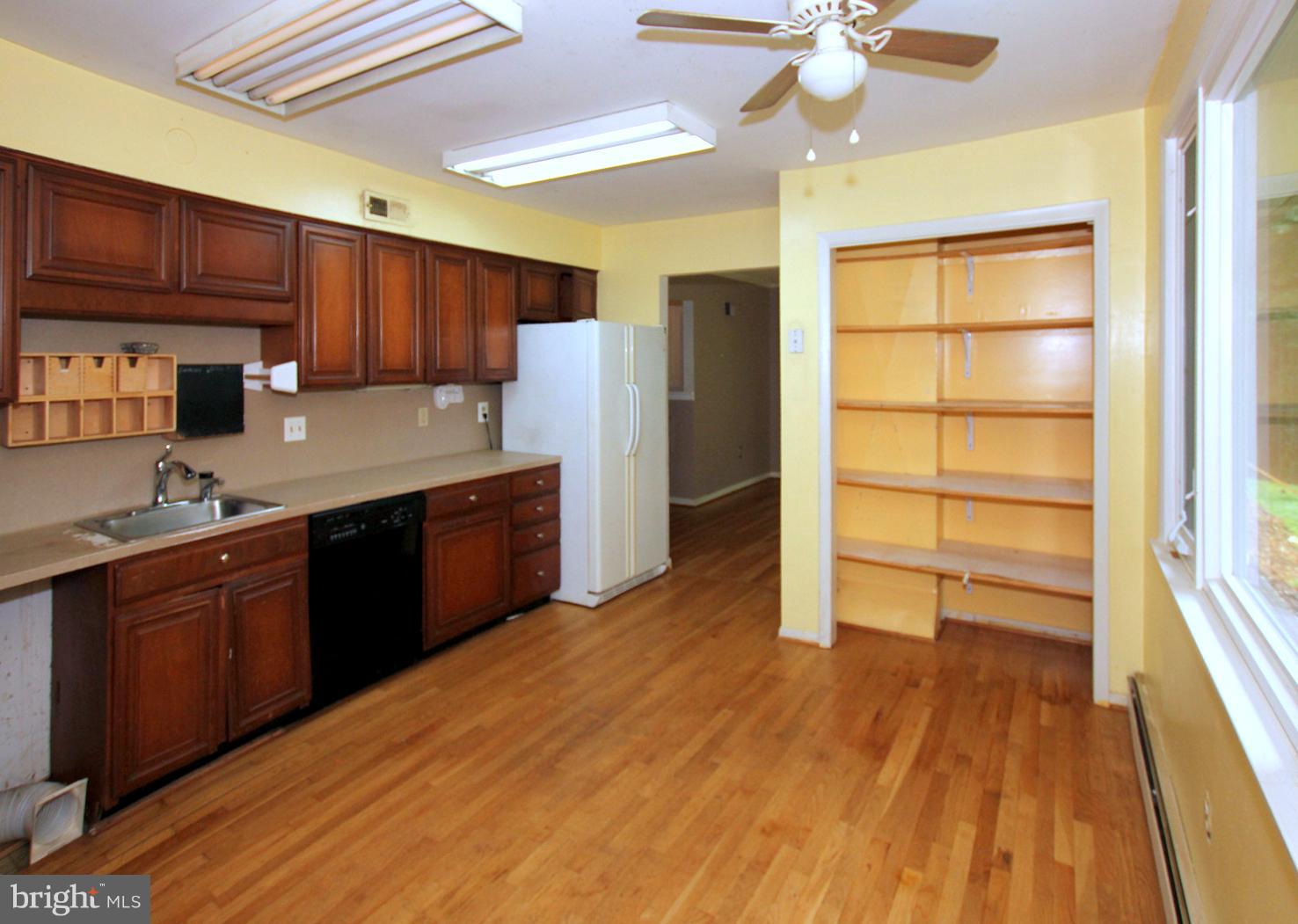 13231 Highland Road Highland, MD 20777 - Photo 21 of 30 Kitchen