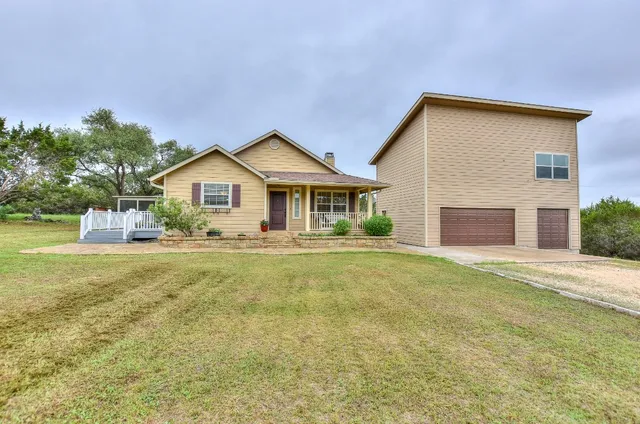 $1,100,000 | 22313 Honeycomb Lane, Leander, TX 78641