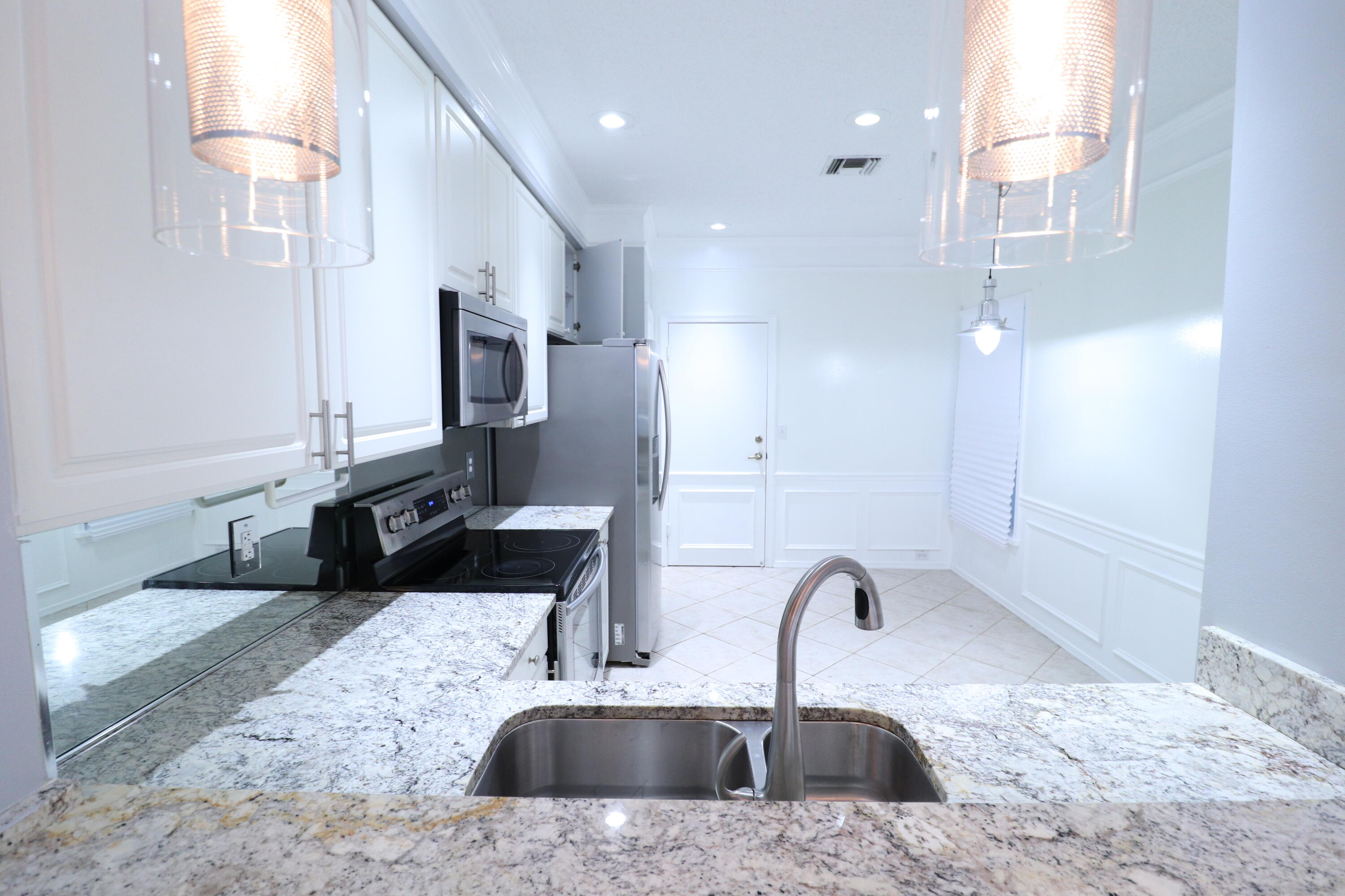 5469 Grand Park Place Boca Raton, FL 33431 - Photo 7 of 36 IMG_2476