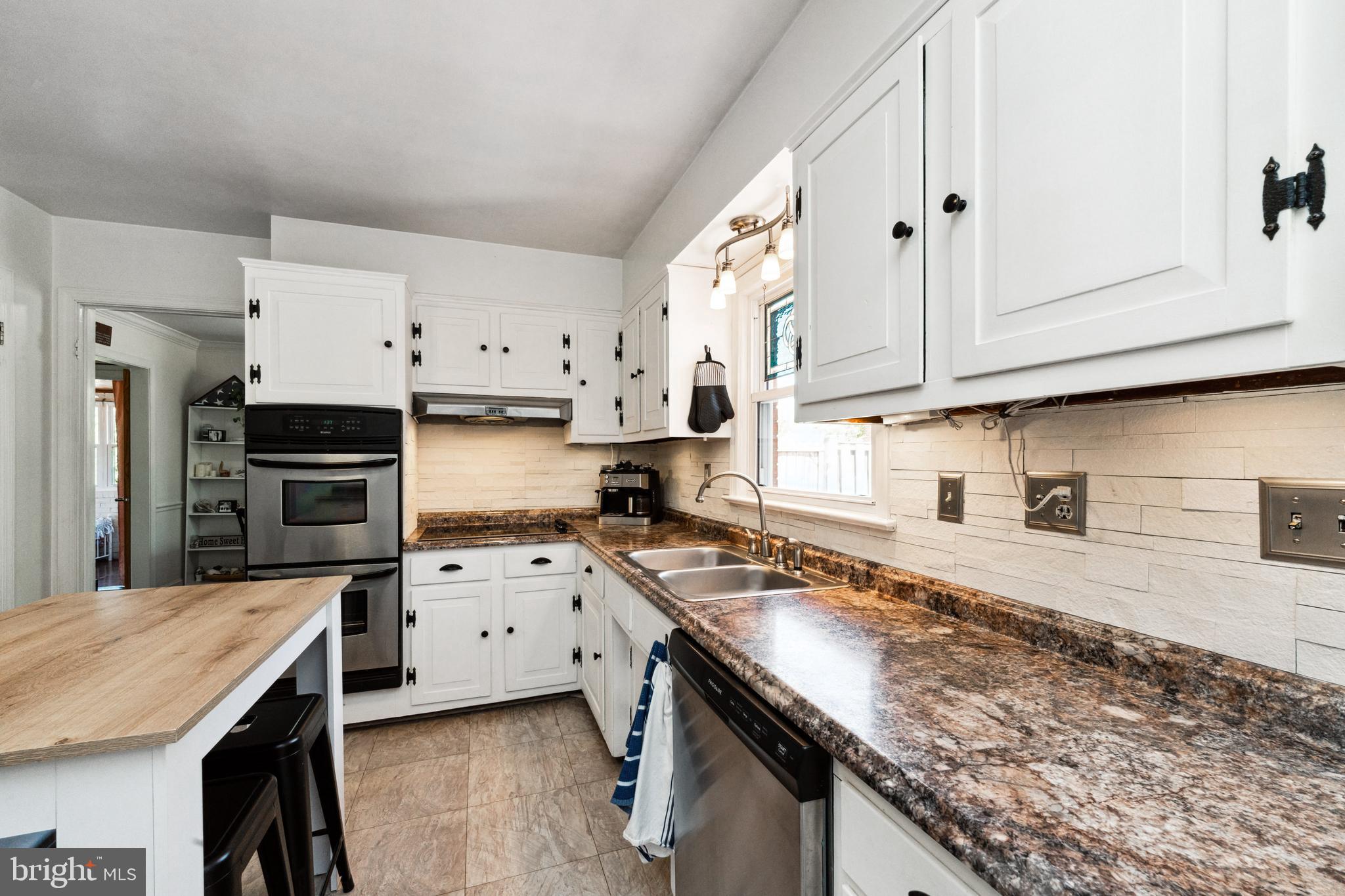 8907 Stonewall Road Manassas, VA 20110 - Photo 13 of 41