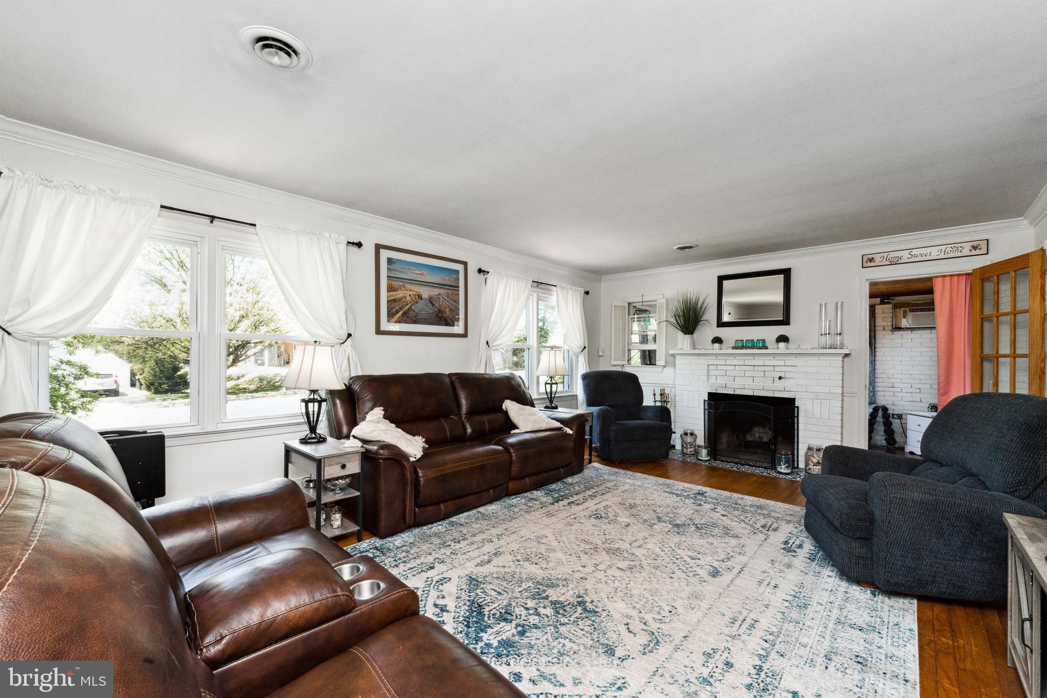 8907 Stonewall Road Manassas, VA 20110 - Photo 7 of 41