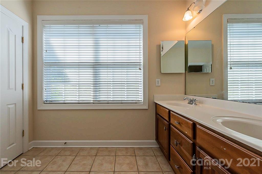 16612 Turtle Point Road Charlotte, NC 28278 - Photo 15 of 22 Gallery Image 15