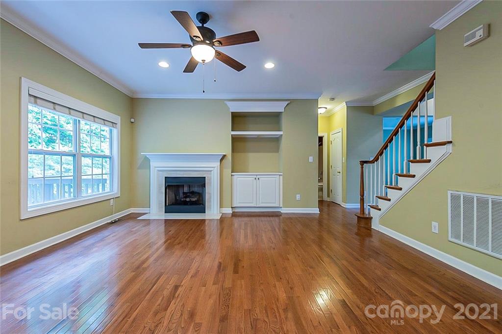 16612 Turtle Point Road Charlotte, NC 28278 - Photo 3 of 22 Gallery Image 3