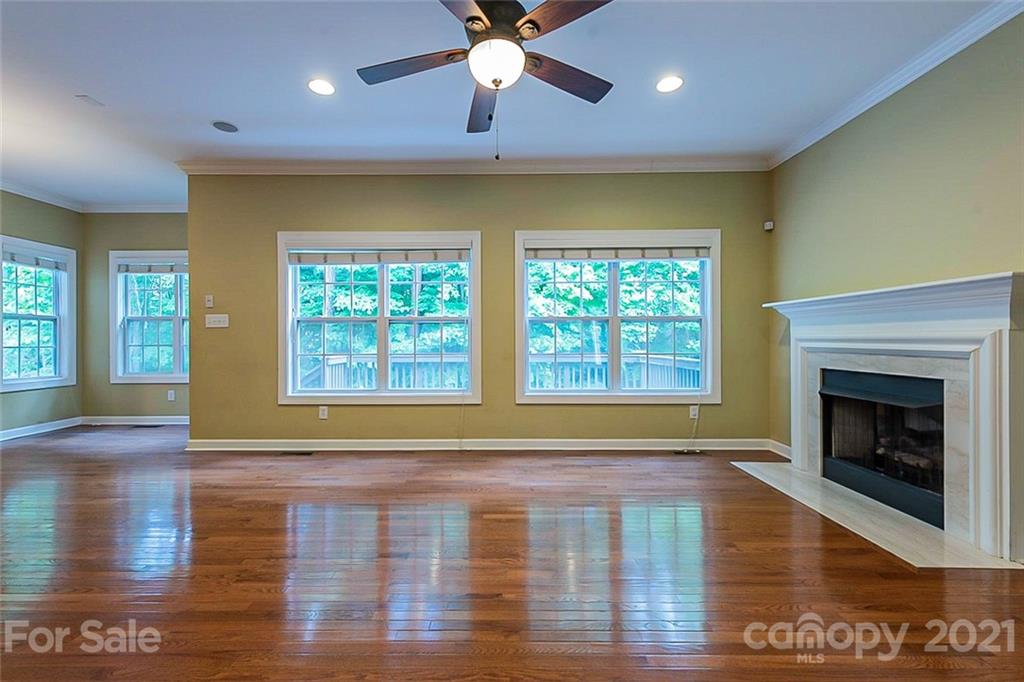 16612 Turtle Point Road Charlotte, NC 28278 - Photo 8 of 22 Gallery Image 8