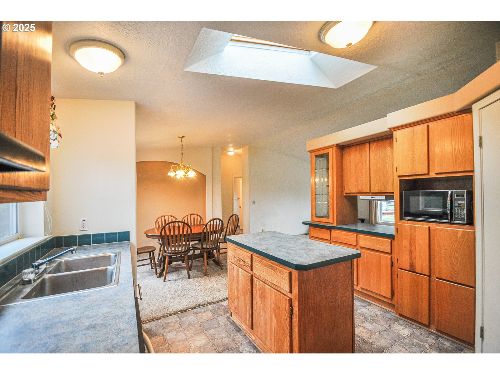 78342 Alston Mayger Road Rainier, OR 97048 - Photo 15 of 39 Kitchen