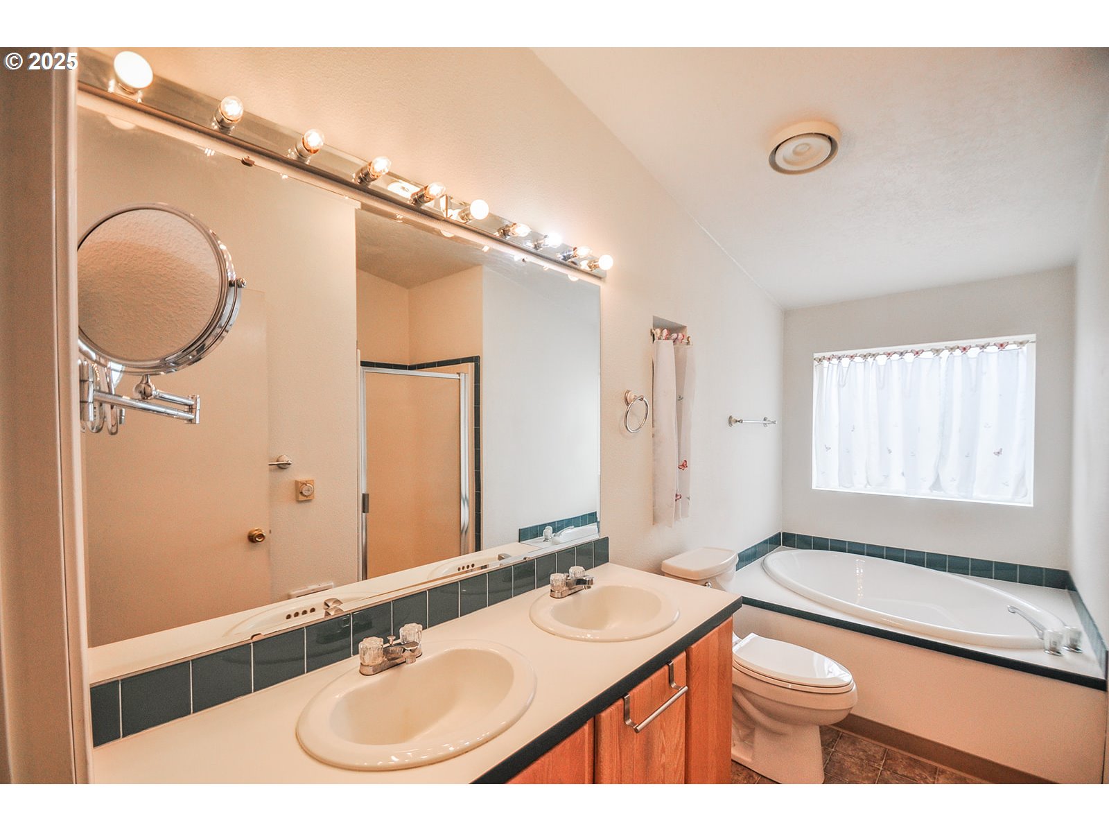 78342 Alston Mayger Road Rainier, OR 97048 - Photo 19 of 39 Bathroom, Attached