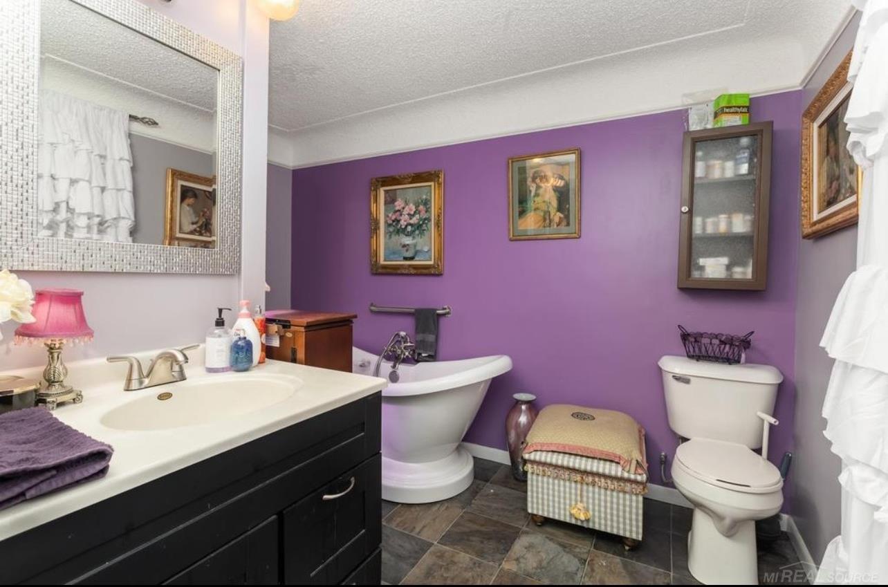 312 Sanilac Road Sandusky, MI 48471 - Photo 16 of 27 50095842-15.JPG