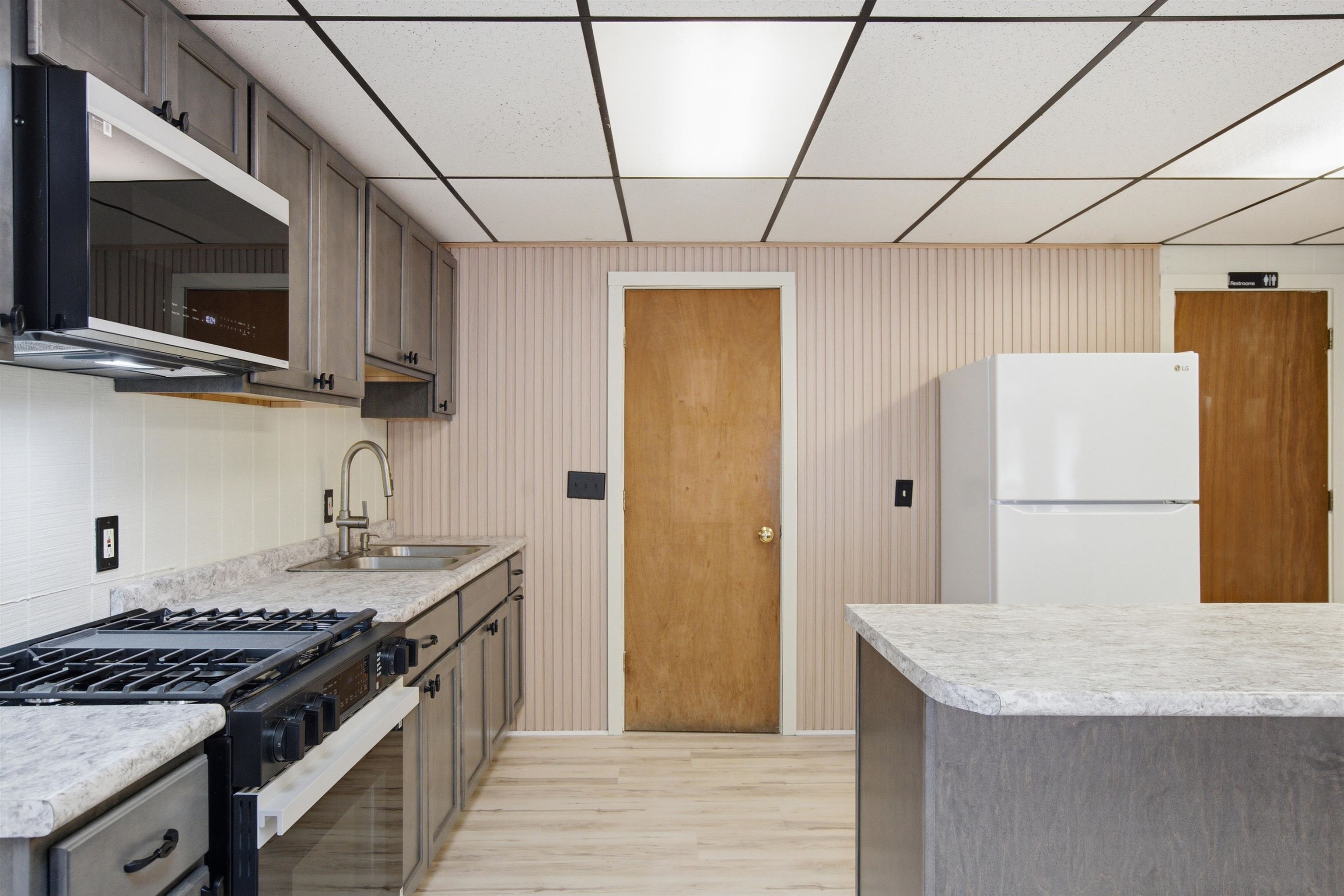 556 Pine River Pond Road Wakefield, NH 03872 - Photo 11 of 35