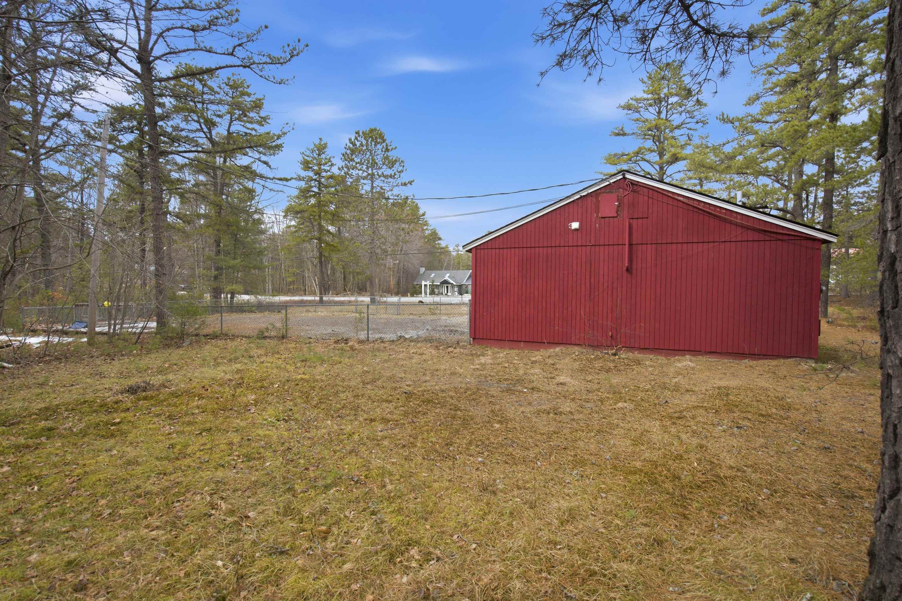 556 Pine River Pond Road Wakefield, NH 03872 - Photo 8 of 35