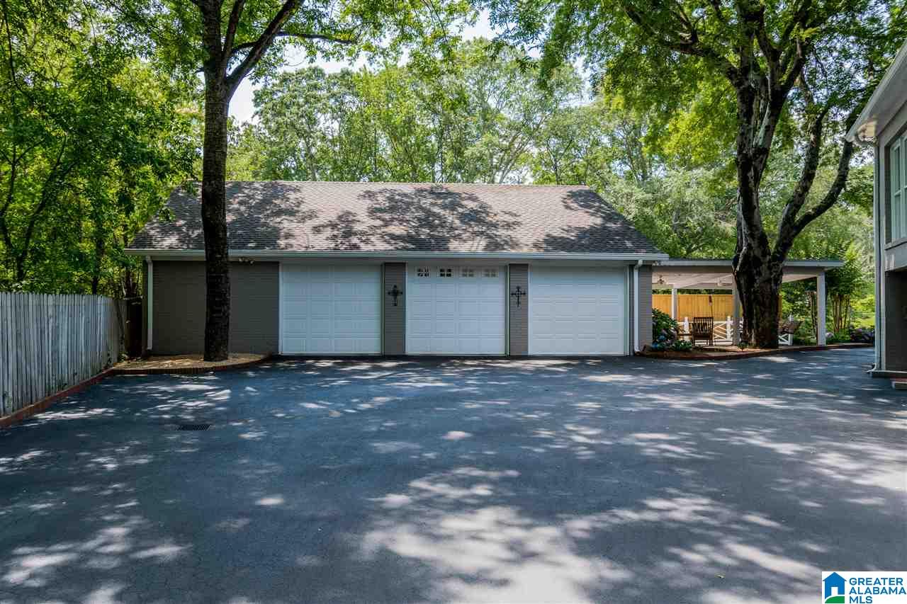1051 Columbiana Road Birmingham, AL 35209 - Photo 10 of 50