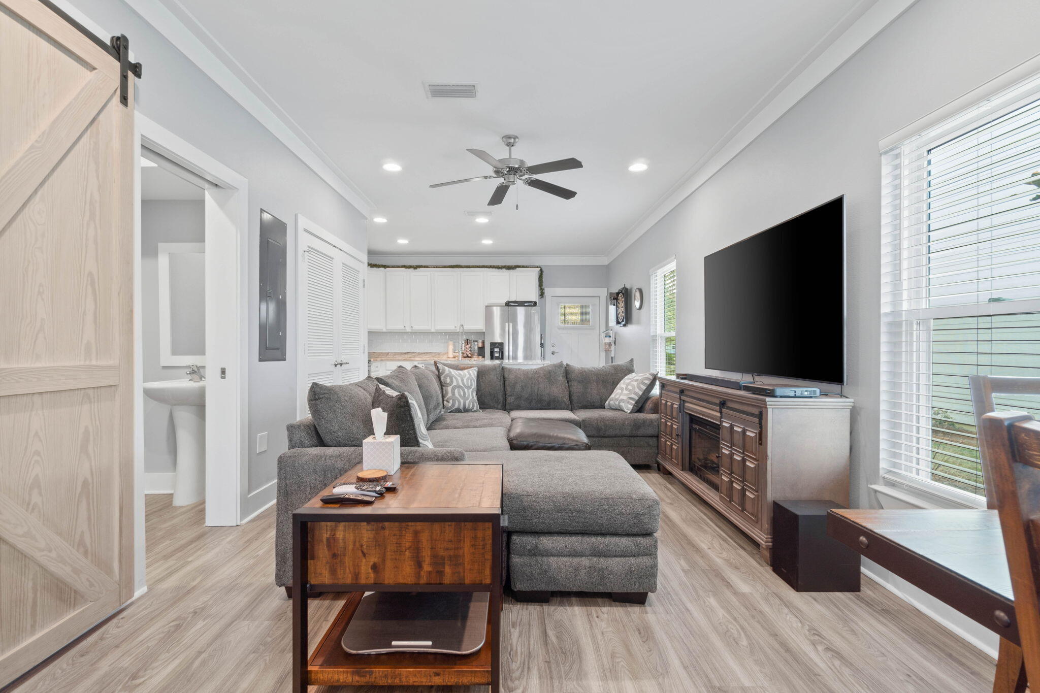 60 North Sand Palm Road Freeport, FL 32439 - Photo 3 of 19 Gallery Image 3