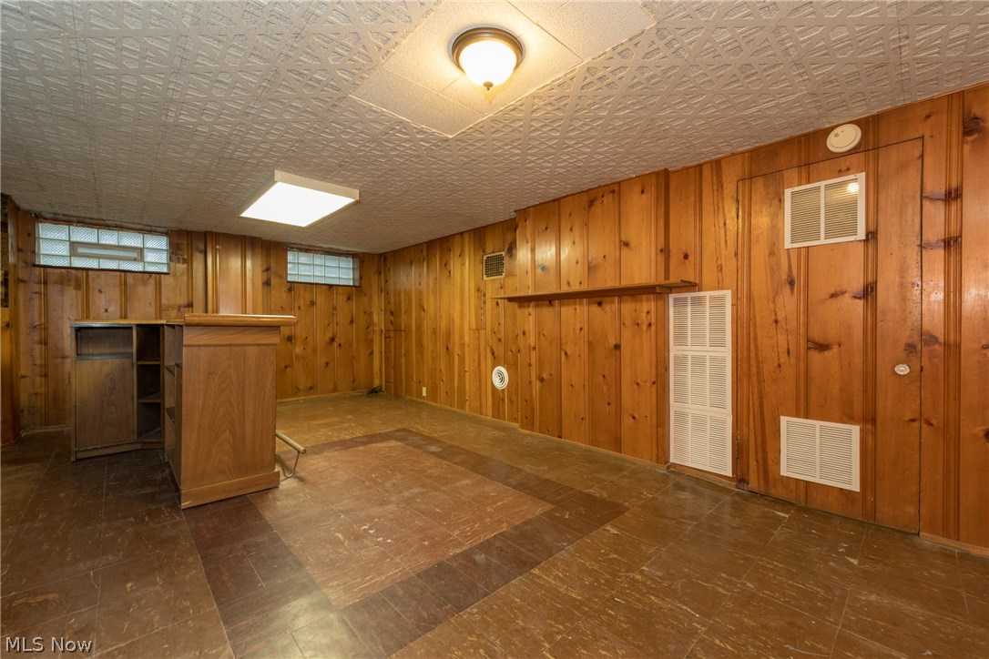 3553 Radcliffe Road Cleveland Heights, OH 44121 - Photo 29 of 35 The lower level Recreation Room