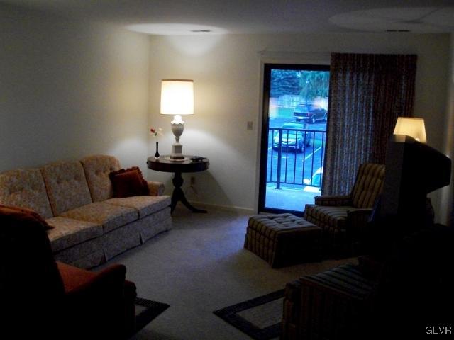 911 Cold Spring Road, Unit 6 Allentown, PA 18103 - Photo 4 of 17 Gallery Image 4