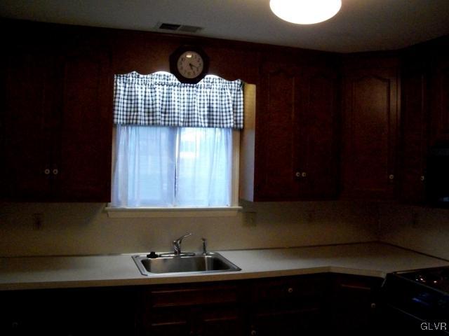 911 Cold Spring Road, Unit 6 Allentown, PA 18103 - Photo 7 of 17 Gallery Image 7