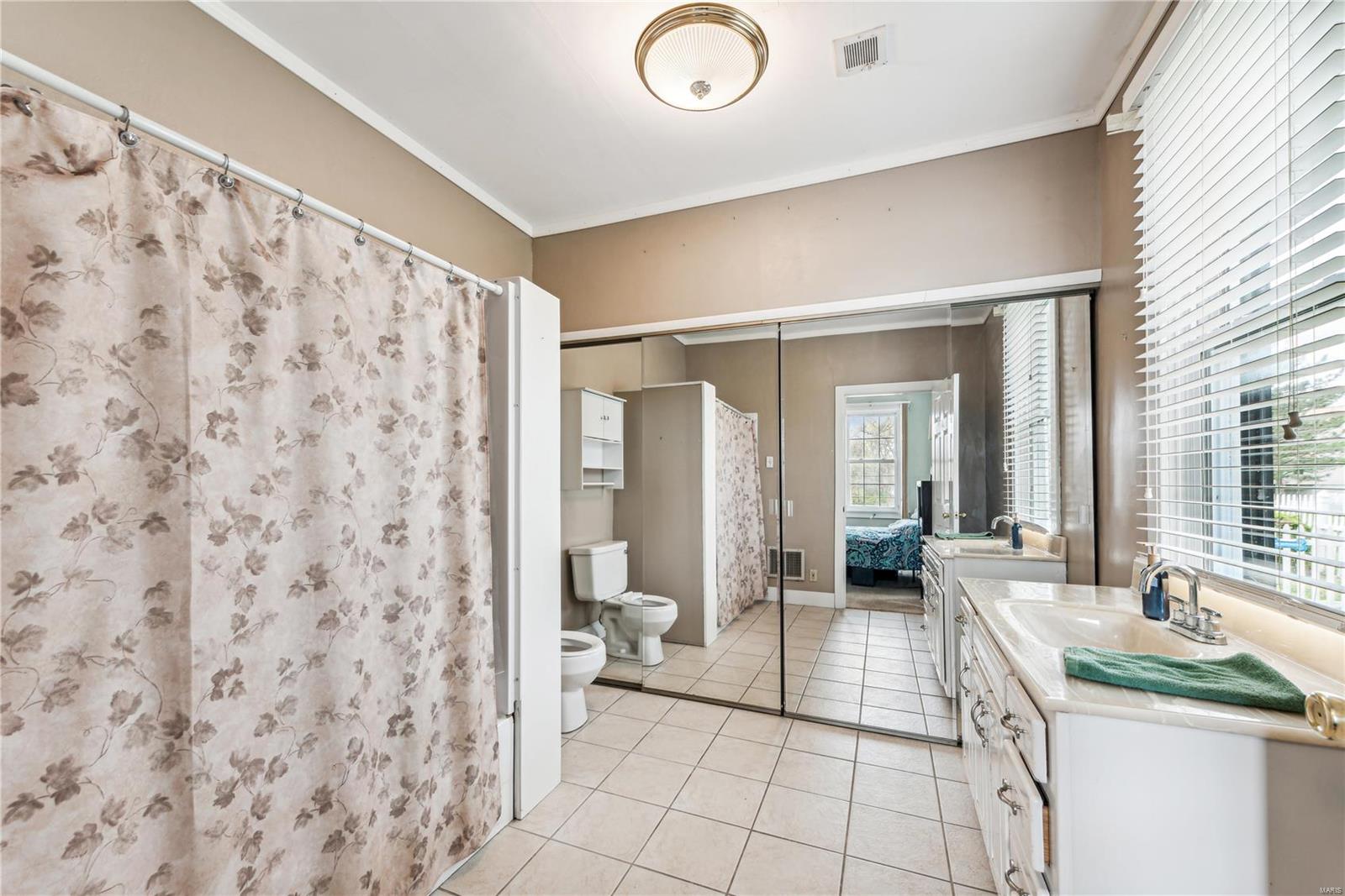 920 Forder Road Mehlville, MO 63129 - Photo 11 of 28 Gallery Image 11