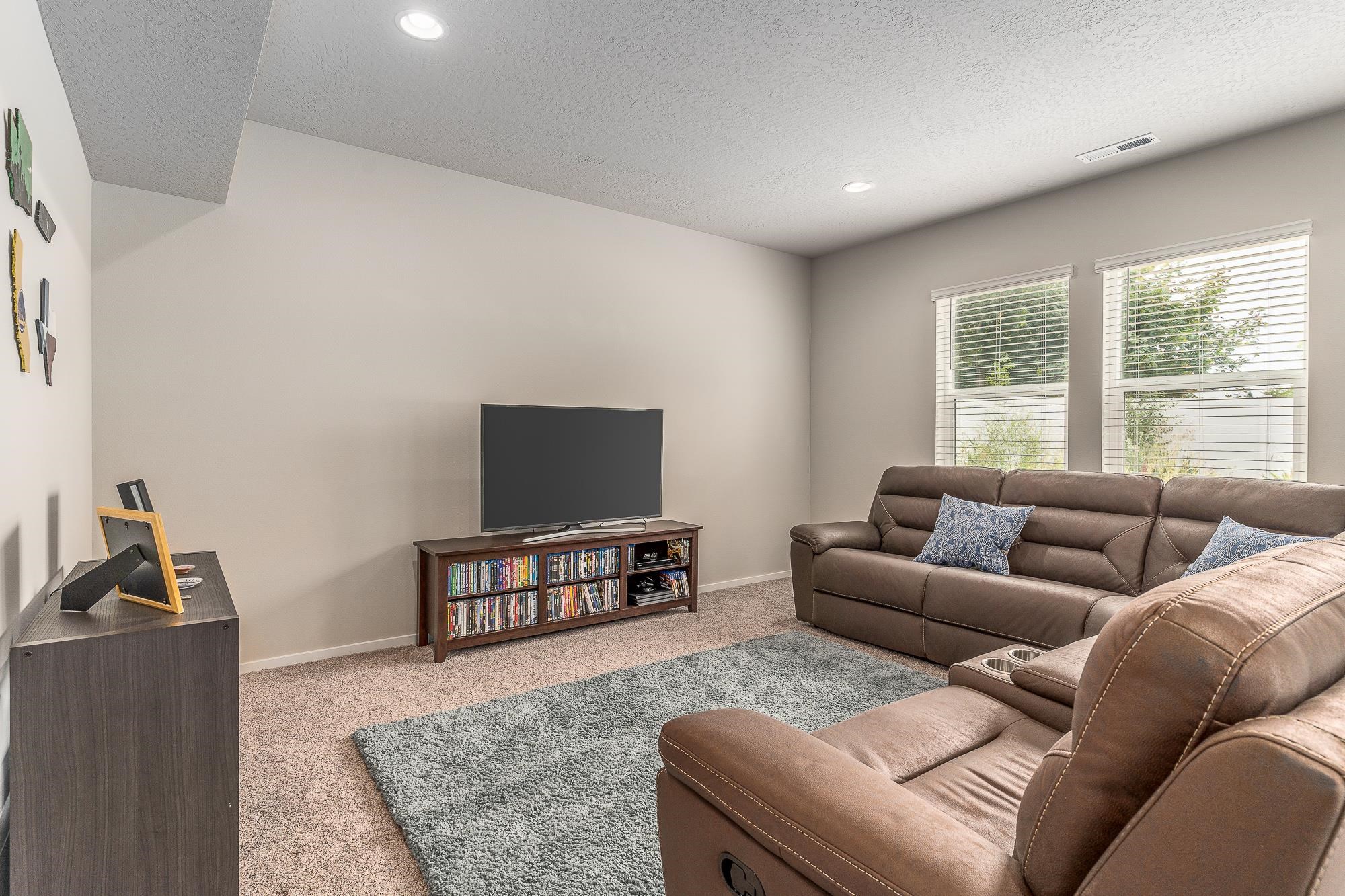 1104 South Bannen Road Spokane Valley, WA 99037 - Photo 3 of 26 Gallery Image 3
