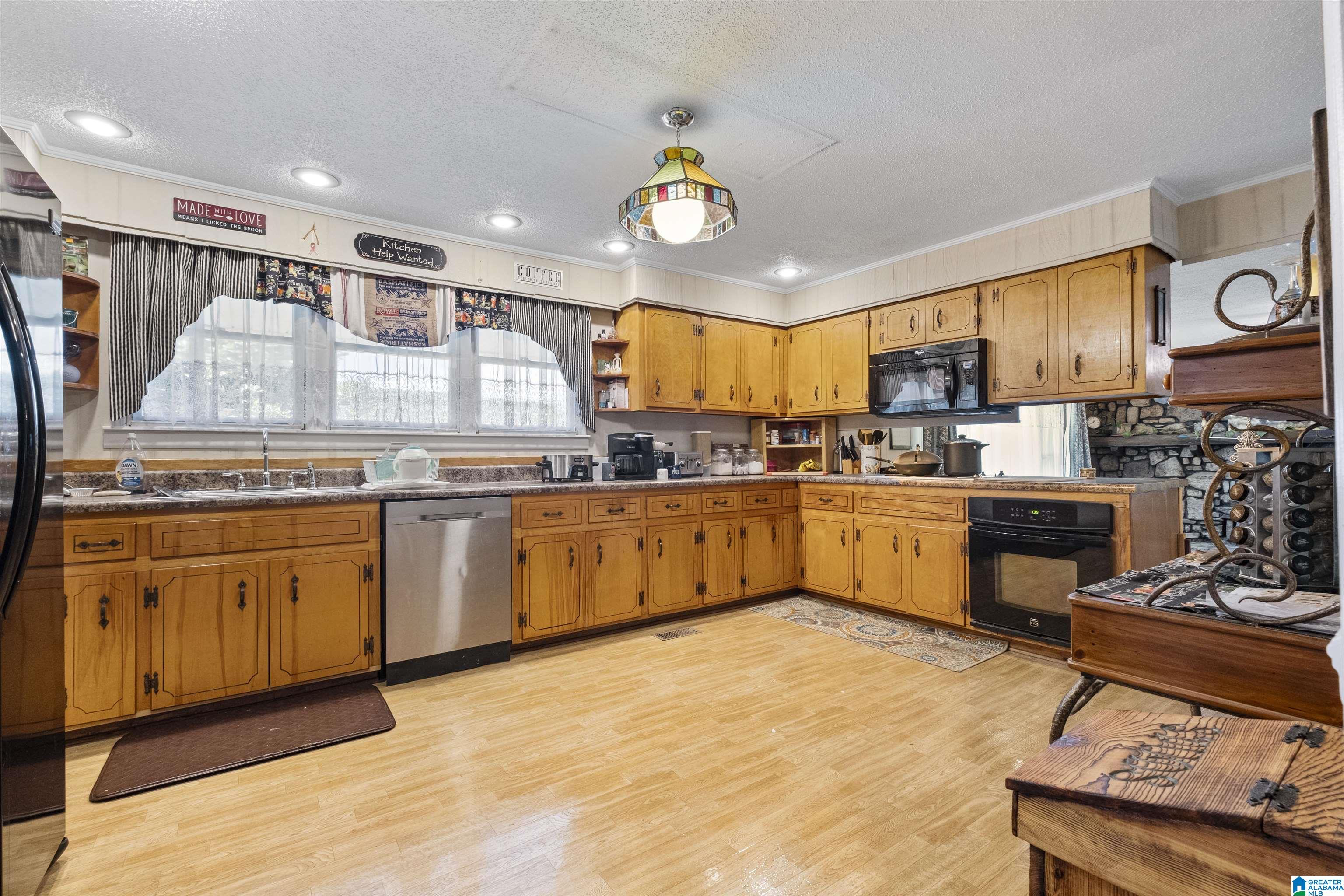 4174 Green Valley Road Gadsden, AL 35907 - Photo 9 of 48