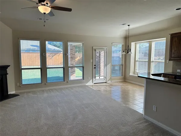 $1,850 | 1013 Lake Grove Drive, Little Elm, TX 75068