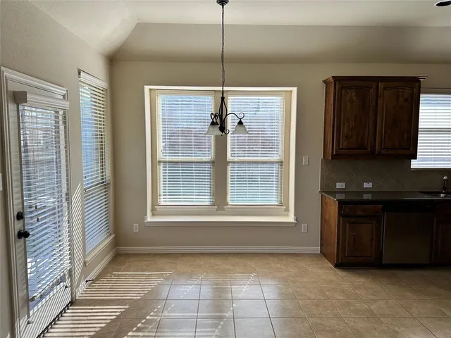 $1,980 | 1013 Lake Grove Drive, Little Elm, TX 75068