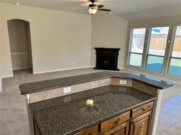 $1,850 | 1013 Lake Grove Drive, Little Elm, TX 75068