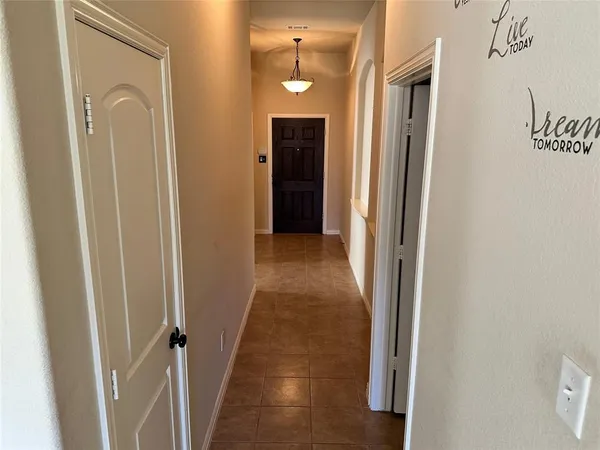 $1,850 | 1013 Lake Grove Drive, Little Elm, TX 75068