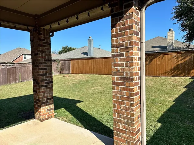 $1,980 | 1013 Lake Grove Drive, Little Elm, TX 75068