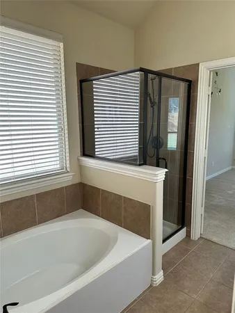 $1,850 | 1013 Lake Grove Drive, Little Elm, TX 75068