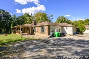 $560,000 | 8126 John Pectol Road, Georgetown, IN 47122