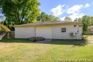 $550,000 | 8126 John Pectol Road, Georgetown, IN 47122