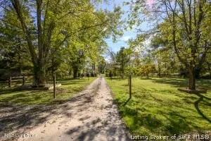 $560,000 | 8126 John Pectol Road, Georgetown, IN 47122