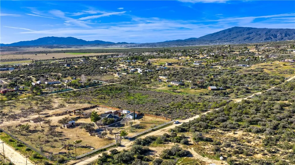 1 Apple Anza, CA 92539 - Photo 19 of 71