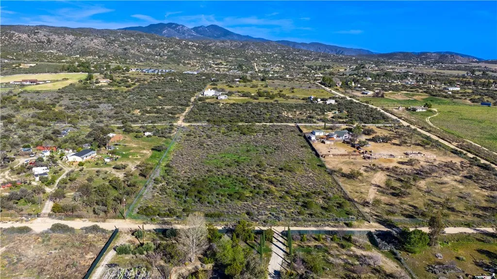 1 Apple Anza, CA 92539 - Photo 2 of 71