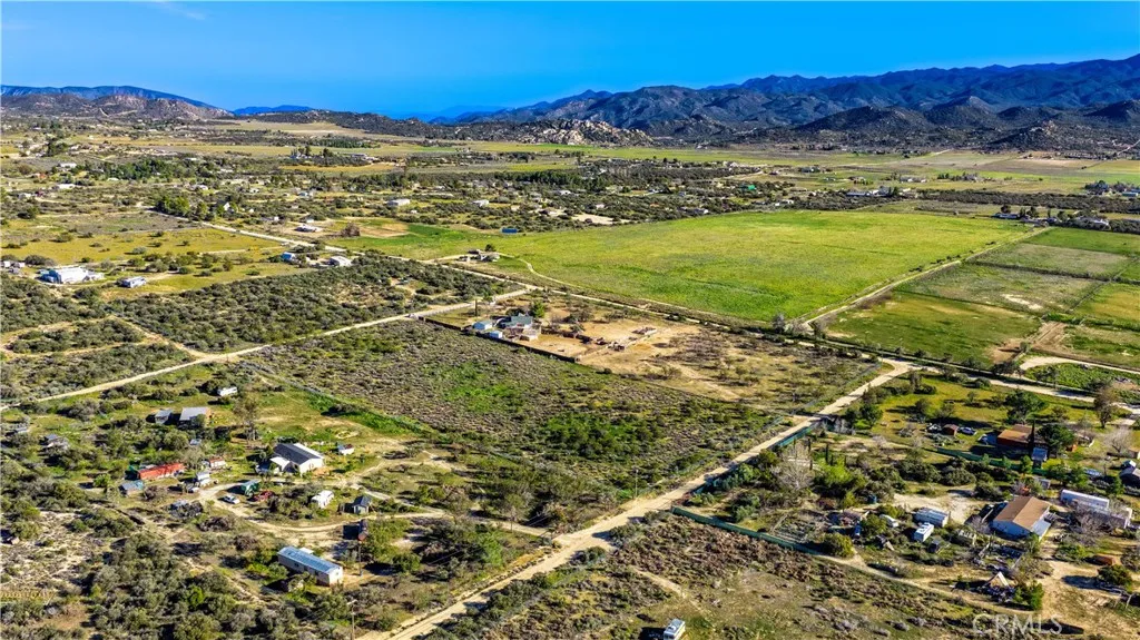 1 Apple Anza, CA 92539 - Photo 23 of 71