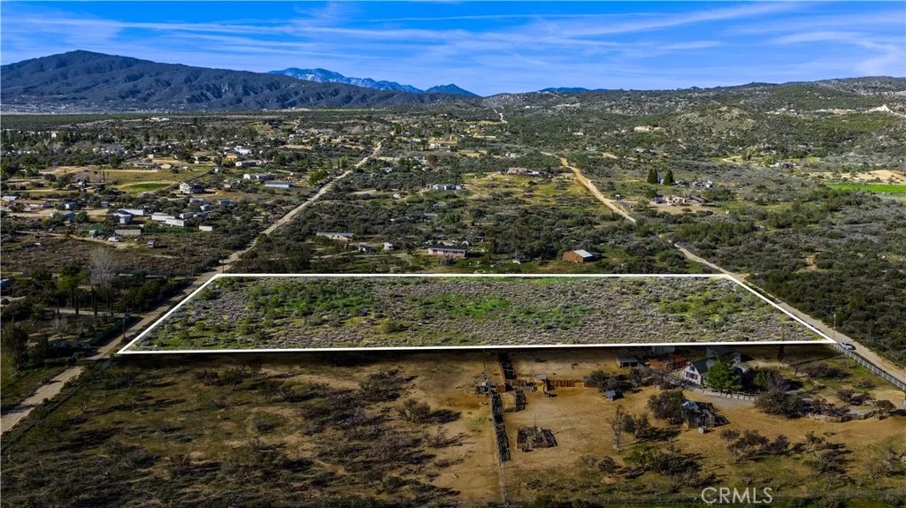 1 Apple Anza, CA 92539 - Photo 3 of 71