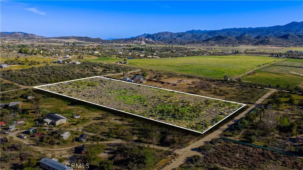 1 Apple Anza, CA 92539 - Photo 5 of 71