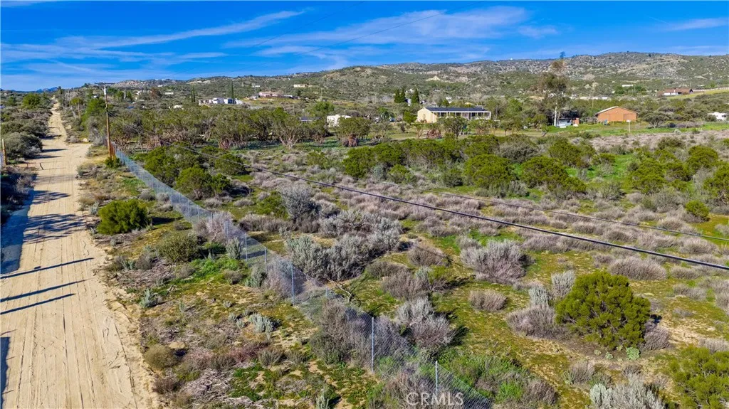 1 Apple Anza, CA 92539 - Photo 6 of 71